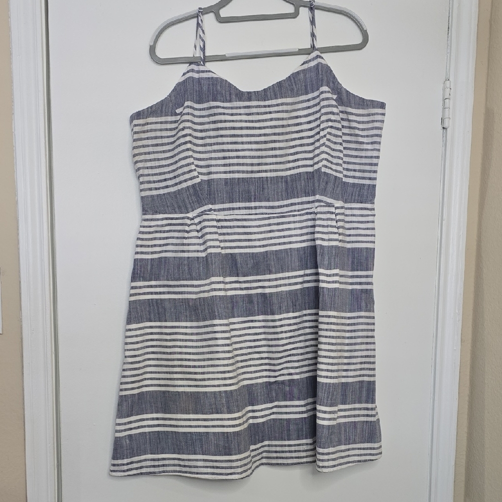 Old Navy Strapless Navy and White Dress